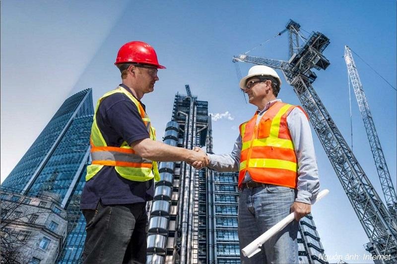 On-site coordination between contractors and project engineers